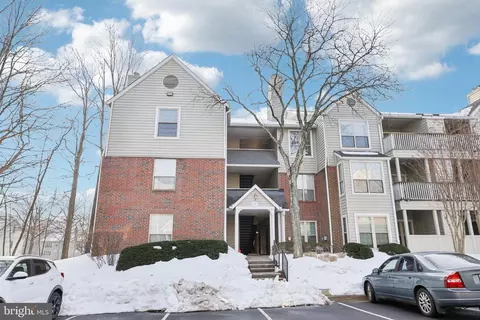 12152 Penderview Ter #1334, Fairfax, VA 22033