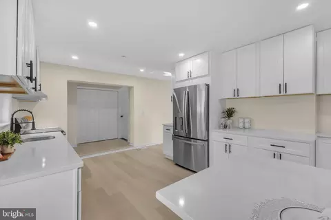 6400 Inwood Dr, Springfield, VA 22150 photo 11