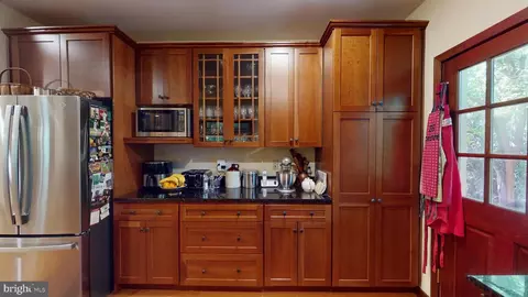Other - 7108 Larrlyn Dr, Springfield, VA 22151 photo 4 of 10