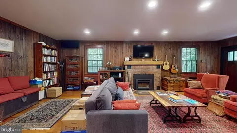 Other - 7108 Larrlyn Dr, Springfield, VA 22151 photo 5 of 10