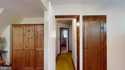 Entry Way - 7108 Larrlyn Dr, Springfield, VA 22151 photo 16 of 16