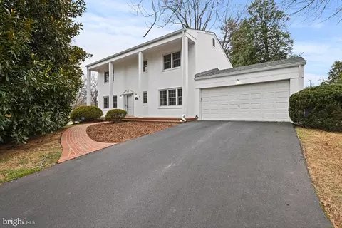 7801 Birnam Wood Dr, Mclean, VA 22102