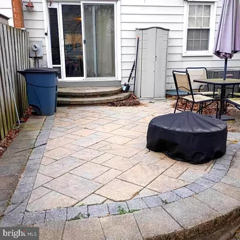 5470 Lighthouse Ln, Burke, VA 22015 photo 4