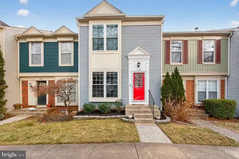 12105 Wedgeway Pl, Fairfax, VA 22033