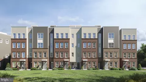 10401 White Granite Dr #3, Oakton, VA 22124