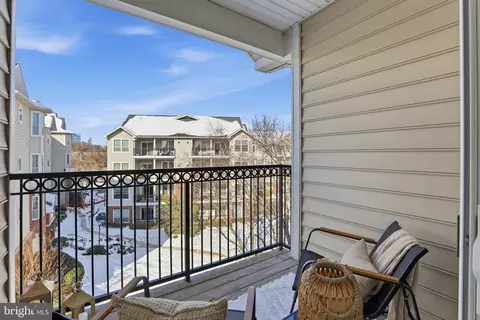 Exterior - 1580 Spring Gate Dr #4406, Mclean, VA 22102 photo 3 of 10
