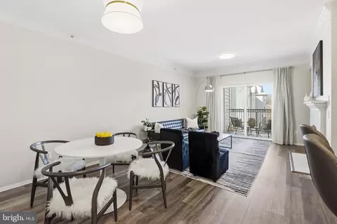 Dining - 1580 Spring Gate Dr #4406, Mclean, VA 22102 photo 1 of 3