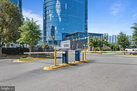 Exterior - 1580 Spring Gate Dr #4406, Mclean, VA 22102 photo 9 of 10
