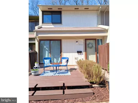 12154 Captiva Ct, Reston, VA 20191