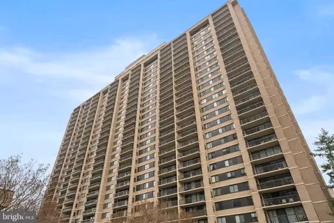 5501 Seminary Rd #1503S, Falls Church, VA 22041