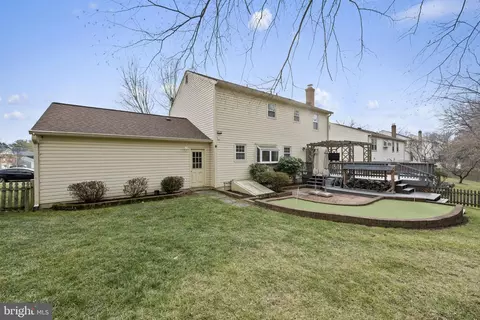 8104 Viola St, Springfield, VA 22152 photo 23