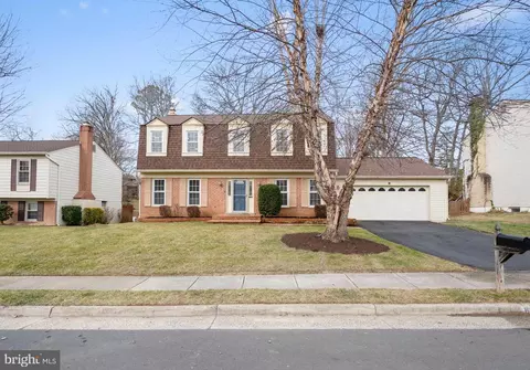 8104 Viola St, Springfield, VA 22152