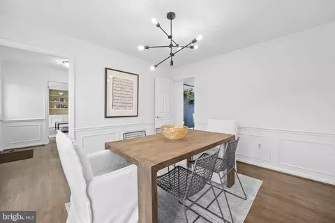 8104 Viola St, Springfield, VA 22152 photo 8