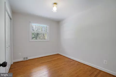 Bedroom - 6726 Bostwick Dr, Springfield, VA 22151 photo 8 of 9