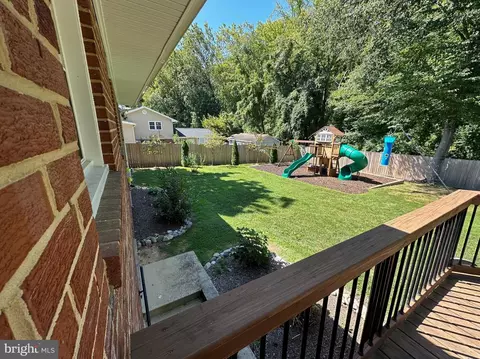 Exterior - 6726 Bostwick Dr, Springfield, VA 22151 photo 6 of 13