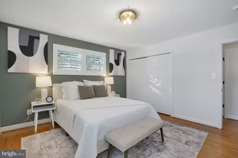 Bedroom - 6726 Bostwick Dr, Springfield, VA 22151 photo 2 of 9
