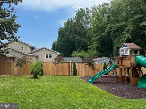Exterior - 6726 Bostwick Dr, Springfield, VA 22151 photo 8 of 13