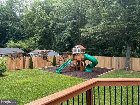 Exterior - 6726 Bostwick Dr, Springfield, VA 22151 photo 7 of 13