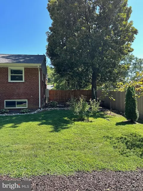 Exterior - 6726 Bostwick Dr, Springfield, VA 22151 photo 9 of 13