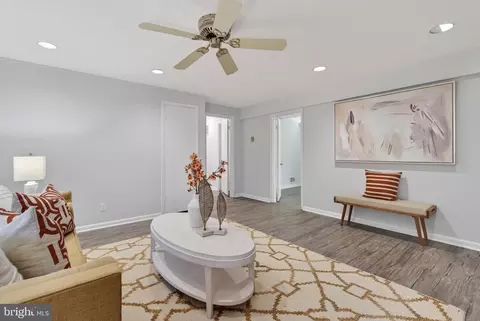 Living - 6535 Old Chesterbrook Rd, Mclean, VA 22101 photo 7 of 7