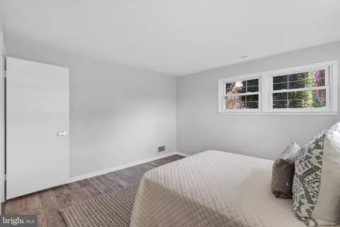 Bedroom - 6535 Old Chesterbrook Rd, Mclean, VA 22101 photo 8 of 8
