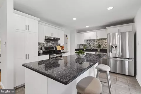 Kitchen - 6535 Old Chesterbrook Rd, Mclean, VA 22101 photo 2 of 5