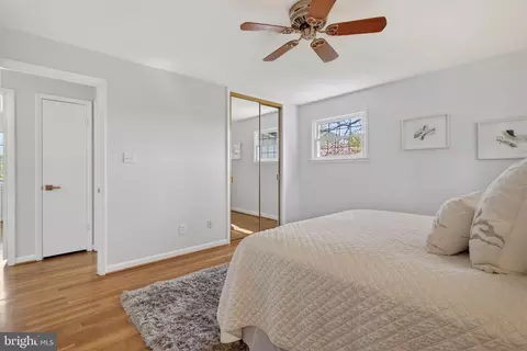 Bedroom - 6535 Old Chesterbrook Rd, Mclean, VA 22101 photo 4 of 8
