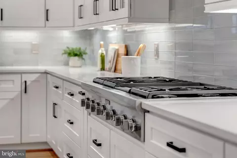 Kitchen - 7022 Hector Rd, Mclean, VA 22101 photo 4 of 10