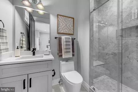 Bath - 7022 Hector Rd, Mclean, VA 22101 photo 1 of 10