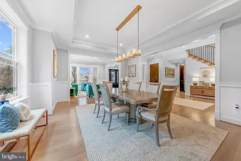 Dining - 7022 Hector Rd, Mclean, VA 22101 photo 5 of 6
