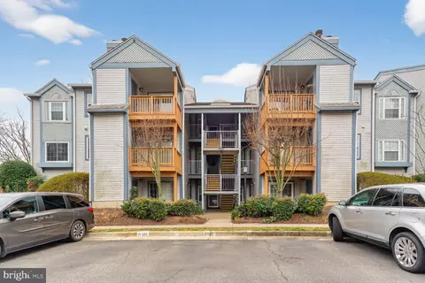 6908 Victoria Dr #B, Alexandria, VA 22310