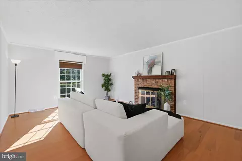 8924 Peoria Ct, Springfield, VA 22153 photo 12