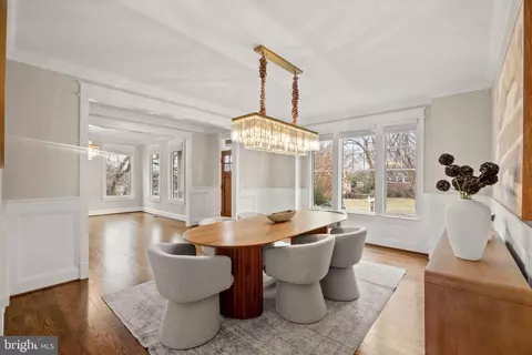 Dining - 6712 Dean Dr, Mclean, VA 22101 photo 4 of 4