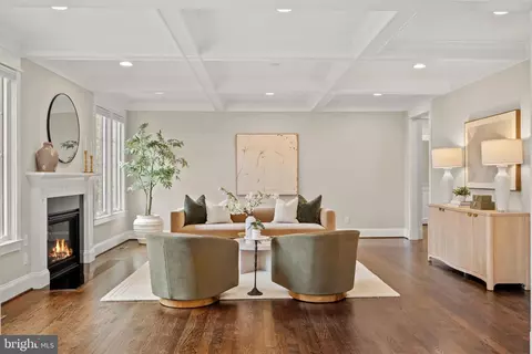 Living - 6712 Dean Dr, Mclean, VA 22101 photo 5 of 5