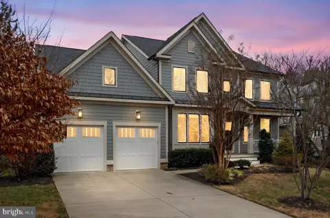 Exterior - 6712 Dean Dr, Mclean, VA 22101 photo 2 of 8