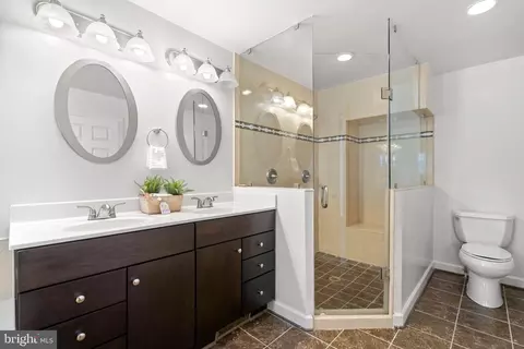 Bath - 1726 Baldwin Dr, Mclean, VA 22101 photo 2 of 3