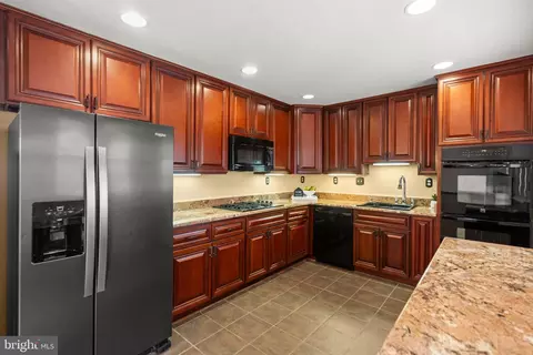 Kitchen - 1726 Baldwin Dr, Mclean, VA 22101 photo 2 of 3