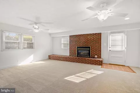 Living - 1726 Baldwin Dr, Mclean, VA 22101 photo 4 of 6