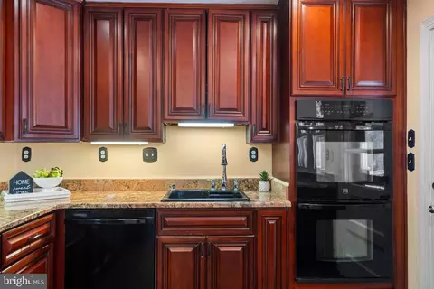 Kitchen - 1726 Baldwin Dr, Mclean, VA 22101 photo 3 of 3