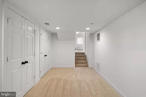 Entry Way - 1726 Baldwin Dr, Mclean, VA 22101 photo 3 of 3