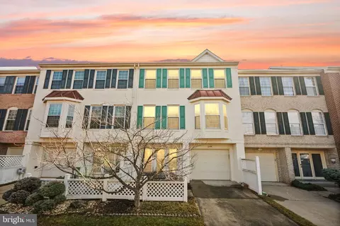 2709 Baronhurst Dr, Vienna, VA 22181
