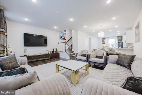 7263 Nittany Ln, Alexandria, VA 22306