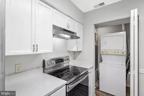 Other - 11142 Beaver Trail Ct, Reston, VA 20191 photo 3 of 6