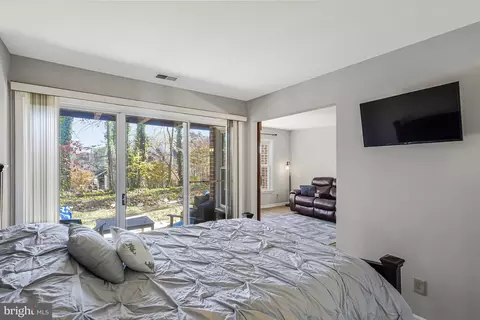 Bedroom - 11142 Beaver Trail Ct, Reston, VA 20191 photo 2 of 2