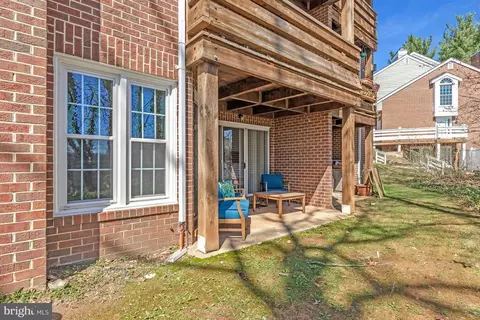 Exterior - 11142 Beaver Trail Ct, Reston, VA 20191 photo 6 of 8