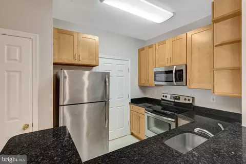 Kitchen - 1580 Spring Gate Dr #4111, Mclean, VA 22102 photo 1 of 5