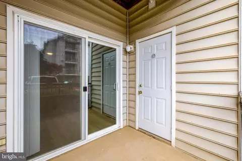 Exterior - 1580 Spring Gate Dr #4111, Mclean, VA 22102 photo 5 of 12