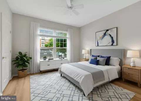 Bedroom - 1580 Spring Gate Dr #4111, Mclean, VA 22102 photo 2 of 2
