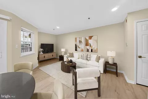 Living - 1504 Lincoln Way #100, Mclean, VA 22102 photo 2 of 3