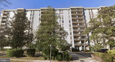3100 Manchester St S #603, Falls Church, VA 22044